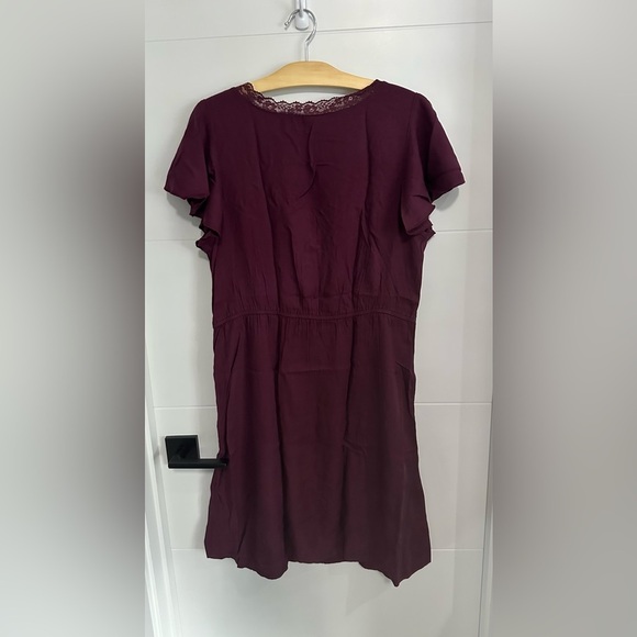 ✨NWT✨Old Navy Women’s Fit & Flare Crepe Lace-Trim Mini Dress - Size Large Tall - Picture 2 of 7